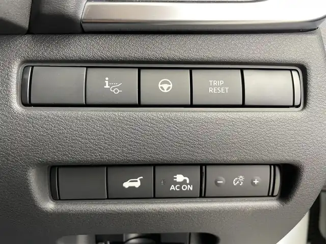 日産 エクストレイル G e－4ORCE 富山県 2022(令4)年 4.2万km ブリリアントホワイトパール/スーパーブラック 2トーン ワンオーナー/4WD/パノラミックガラスルーフ/純正12.3インチナビ/（AM/FM/USB/BT/AppleCarPlay/AndroidAuto）/フルセグTV/アラウンドビューモニター/BOSEサウンドシステム/ヘッドアップディスプレイ/プロパイロット/衝突被害軽減ブレーキ/アダプティブクルーズコントロール/レーンキープアシスト/ブラインドスポットモニター/オートマチックハイビーム/LEDヘッドライト/クリアランスソナー/電動リアゲート/レザーシート/全席シートヒーター/デジタルインナーミラー/置くだけ充電/ドライブレコーダー前後/ビルトインETC2.0/AC100V充電/純正１９インチAW/スマートキー×２/プッシュスタート/取扱説明書/保証書