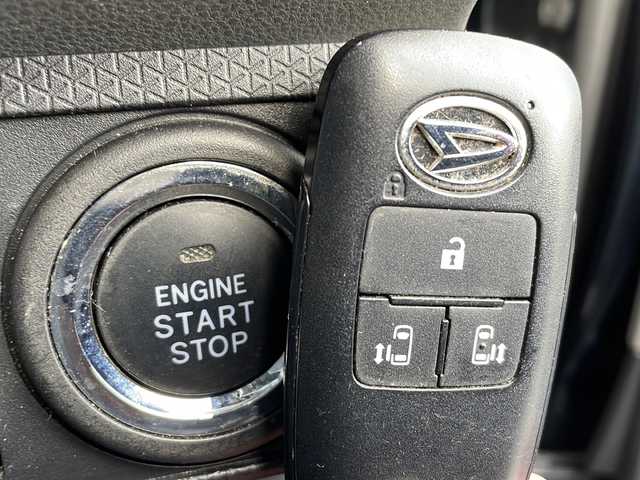 ダイハツ タント カスタム RS セレクション 山形県 2020(令2)年 2.6万km ブラックマイカメタリック/レーザーブルークリスタルシャイン 2トーン 禁煙車/4WD/スマートアシスト/レーンキープアシスト/横滑り防止装置/前後コーナーセンサー/前方ドライブレコーダー/オートマチックハイビーム/社外SDナビ/フルセグ/テレビキャンセラー/両側パワースライドドア/ステアリングスイッチ/アイドリングストップ/ハーフレザー/前席シートヒーター/ETC/純正ゴムマット/純正アルミホイール/LEDヘッドライト/フォグランプ/電動格納ミラー/ドアバイザー