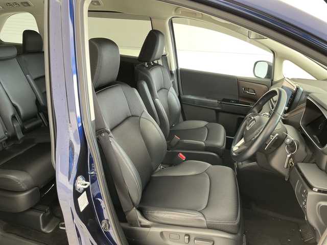 ホンダ オデッセイ アブソルート 愛知県 2020(令2)年 1.6万km オブシダンブルーパール 純正11.5型ナビ/全方位カメラ/両側パワースライドドア/レーダークルーズコントロール/バックカメラ/コーナーセンサー/純正アルミホイール/ETC2.0/LEDヘッドライト/パドルシフト/リアオートエアコン/ドライブレコーダー/ETC/ステアリングスイッチ/スマートキー/プッシュスタート