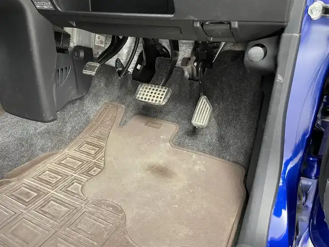 ダイハツ タント カスタム X トップED SAⅡ 大分県 2015(平27)年 5.6万km ディープブルークリスタルマイカ ワンオーナー/禁煙車/純正8型ナビ/・フルセグTV、DVD再生可、AM/FM/・Bluetooth、HDMI、USB/ステアリングスイッチ/バックカメラ/左側電動スライドドア/スマートアシスト2/・衝突被害軽減ブレーキ/・車線逸脱警報/・誤発進抑制機能（前後）/・先行車発進お知らせ/オートライト/LEDヘッドランプ/LEDフォグランプ/プッシュスタート/スマートキー×2/リアサンシェード/純正14インチアルミホイール/純正シートカバー/純正フロアマット（ラバー）/純正ドアバイザー/点検記録簿（H28.6/H29.7/H31.7/R5.7）