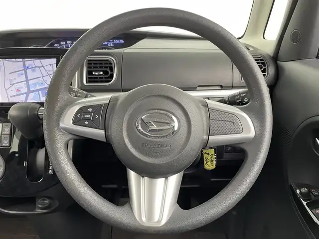 ダイハツ タント カスタム X トップED SAⅡ 大分県 2015(平27)年 5.6万km ディープブルークリスタルマイカ ワンオーナー/禁煙車/純正8型ナビ/・フルセグTV、DVD再生可、AM/FM/・Bluetooth、HDMI、USB/ステアリングスイッチ/バックカメラ/左側電動スライドドア/スマートアシスト2/・衝突被害軽減ブレーキ/・車線逸脱警報/・誤発進抑制機能（前後）/・先行車発進お知らせ/オートライト/LEDヘッドランプ/LEDフォグランプ/プッシュスタート/スマートキー×2/リアサンシェード/純正14インチアルミホイール/純正シートカバー/純正フロアマット（ラバー）/純正ドアバイザー/点検記録簿（H28.6/H29.7/H31.7/R5.7）