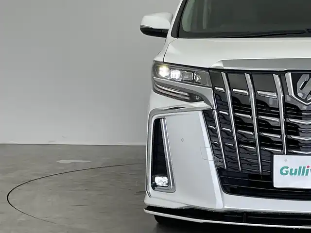 トヨタ アルファード S Cパッケージ 埼玉県 2021(令3)年 3.3万km ホワイトパールクリスタルシャイン 社外エアロ　サンルーフ　純正９インチナビ　バックカメラ　ＢＳＭ　ビルトインＥＴＣ２．０　デジタルインナーミラー　シートヒーター　ベンチレーション　メモリシート　レーダークルーズ　　三眼ＬＥＤ　地デジTV