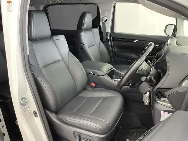 トヨタ アルファード S Cパッケージ 埼玉県 2021(令3)年 3.3万km ホワイトパールクリスタルシャイン 社外エアロ　サンルーフ　純正９インチナビ　バックカメラ　ＢＳＭ　ビルトインＥＴＣ２．０　デジタルインナーミラー　シートヒーター　ベンチレーション　メモリシート　レーダークルーズ　　三眼ＬＥＤ　地デジTV