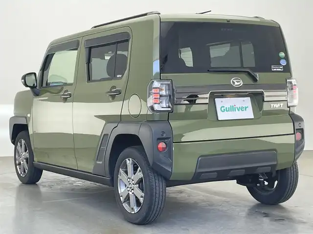 ダイハツ タフト G ターボ 愛知県 2021(令3)年 1.2万km フォレストカーキメタリック 純正9型ナビ　フルセグＴＶ　カープレイ対応　全方位カメラ　ガラスルーフ　シートヒーター　電動パーキング　ルーフレール　スマアシIII　衝突軽減　追従クルコン　ＬＥＤオートライト　コーナーセンサー フォグランプ　ETC 純正ドラレコナビ連動　禁煙車
