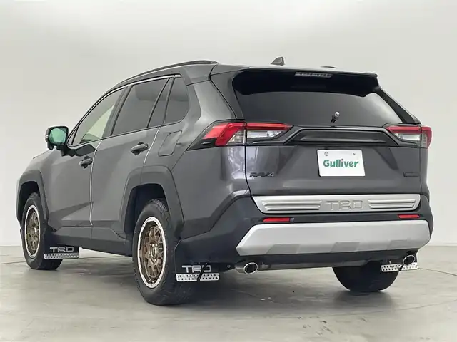トヨタ ＲＡＶ４ アドベンチャー 群馬県 2019(令1)年 6.5万km グレーメタリック TRDフロントロアガーニッシュ/TRDフロントバンパーガーニッシュ(LED付)/TRDバックドアガーニッシュ/TRDバックドアロアガーニッシュ/TRDマッドフラップ/リヤクロストラフィックオートブレーキ(パーキングサポートブレーキ/後方接近車両)/ブラインドスポットモニター（BSM）/ステアリングヒーター/快適温熱シート/シートベンチレーション/＝＝＝＝＝/carrozzeria8インチナビ(AVIC-RQ902)/・AM/FM/CD/DVD/Bluetooth/フルセグTV/前方ドライブレコーダー/合皮シート/前席パワーシート/ETC/ダウンヒルアシストコントロール/LEDヘッドライト/サイドカメラ/電動パーキングブレーキ/オートブレーキホールド/スマートキー/プッシュスタート