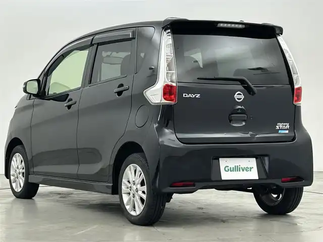 日産 デイズ ハイウェイスターX 福岡県 2014(平26)年 9.5万km ブラック 社外ナビ（ＢＴ，フルセグＴＶ）　/バックカメラ　/ＥＴＣ　/前方ドライブレコーダー　/アイドリングストップ　/電動格納式ドアミラー　/プッシュスタート　/純正フロアマット　/純正１４インチアルミホイール　/ドアバイザー