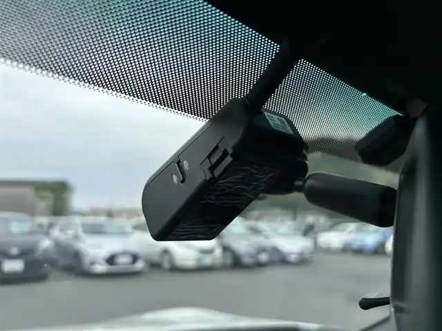 トヨタ ８６ GT リミテッド ブラックPKG 愛媛県 2019(令1)年 5.2万km クリスタルホワイトパール ワンオーナー/6速MT/brembo製ディスクブレーキ/純正ナビ/・Bluetooth/・CD/フルセグTV/バックカメラ/ETC/プッシュスタート/クルーズコントロール/横滑り防止機能/純正フロアマット/ハーフレザーシート/シートヒーター/革巻きステアリング/スマートキー/LEDヘッドライト/オートライト/オートマチックハイビーム