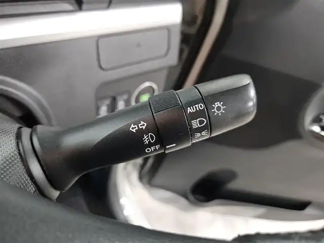 ダイハツ タント カスタム RS 愛媛県 2014(平26)年 7.4万km パールホワイトⅢ ワンオーナー/純正8型ナビ/フルセグTV/両側パワースライドドア/ビルトインETC/LEDヘッドランプ/オートライト/オートエアコン/本革巻きステアリング/ステアリングスイッチ/純正15インチアルミホイール/キーフリーシステム/プッシュボタンスタート/イモビライザー/禁煙車