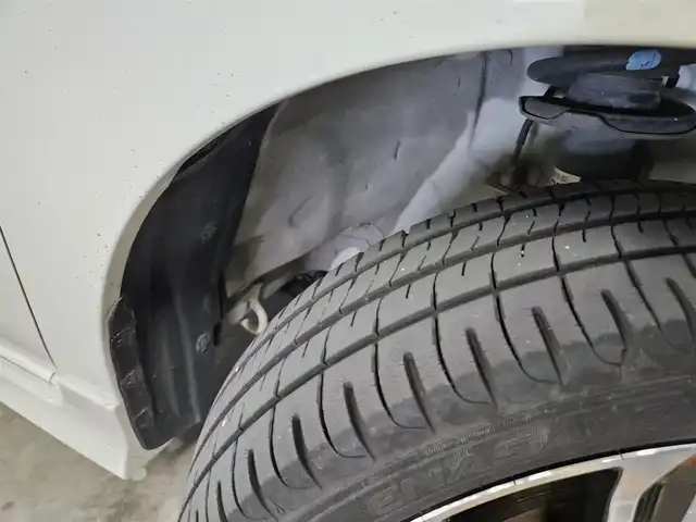 ダイハツ タント カスタム RS 愛媛県 2014(平26)年 7.4万km パールホワイトⅢ ワンオーナー/純正8型ナビ/フルセグTV/両側パワースライドドア/ビルトインETC/LEDヘッドランプ/オートライト/オートエアコン/本革巻きステアリング/ステアリングスイッチ/純正15インチアルミホイール/キーフリーシステム/プッシュボタンスタート/イモビライザー/禁煙車