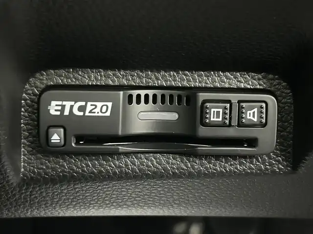 ホンダ ヴェゼル ハイブリッド e:HEV Z 埼玉県 2025(令7)年 0.1万km未満 クリスタルブラックパール Honda CONNECTディスプレー　　ETC2.0車載器　ワイヤレス充電器　フロントグリル ベルリナブラック/バックカメラ　シートヒーター　パワーバックドア　パドルシフト　ステアリングヒーター　電動パーキングブレーキ　ブレーキホールド　ホンダセンシング