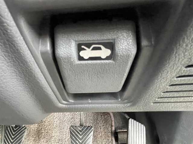 三菱 パジェロ XR－Ⅰ メタルトップ ワイド 道央・札幌 1995(平7)年 4.8万km ネアーズブルー/ハミルトンシルバー ・４WD/・CDチェンジャー/・背面タイヤ/・ハードタイヤカバー/・フォグランプ/・バンパーガード/・積込冬タイヤアルミホイールセット/・電動格納ミラー/・純正フロアマット/・取扱説明書/・スペアキー