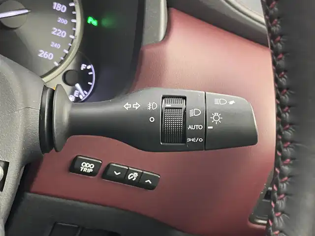レクサス ＮＸ 300h スパイス&シック 埼玉県 2020(令2)年 5.3万km グラファイトブラックガラスフレーク 純正10.3インチナビ/ CD DVD フルセグTV Bluetooth/パノラミックビューモニター/パノラマルーフ/プリクラッシュセーフティ/レーントレーシングアシスト/パーキングサポートブレーキ/レーダークルーズコントロール/ブラインドスポットモニター/ヘッドアップディスプレイ/シートヒーター/ベンチレーション/ステアリングヒーター/パワーバックドア/LEDオートライト/ETC2.0