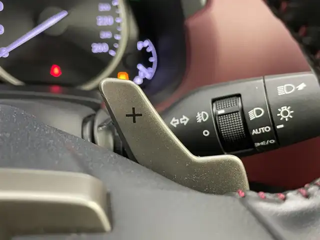 レクサス ＮＸ 300h スパイス&シック 埼玉県 2020(令2)年 5.3万km グラファイトブラックガラスフレーク 純正10.3インチナビ/ CD DVD フルセグTV Bluetooth/パノラミックビューモニター/パノラマルーフ/プリクラッシュセーフティ/レーントレーシングアシスト/パーキングサポートブレーキ/レーダークルーズコントロール/ブラインドスポットモニター/ヘッドアップディスプレイ/シートヒーター/ベンチレーション/ステアリングヒーター/パワーバックドア/LEDオートライト/ETC2.0