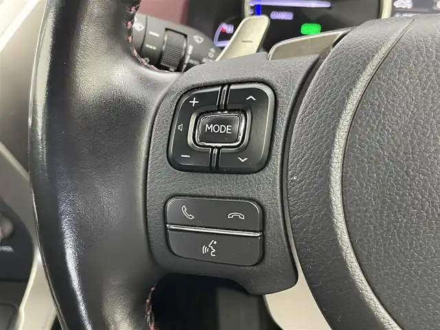 レクサス ＮＸ 300h スパイス&シック 埼玉県 2020(令2)年 5.3万km グラファイトブラックガラスフレーク 純正10.3インチナビ/ CD DVD フルセグTV Bluetooth/パノラミックビューモニター/パノラマルーフ/プリクラッシュセーフティ/レーントレーシングアシスト/パーキングサポートブレーキ/レーダークルーズコントロール/ブラインドスポットモニター/ヘッドアップディスプレイ/シートヒーター/ベンチレーション/ステアリングヒーター/パワーバックドア/LEDオートライト/ETC2.0