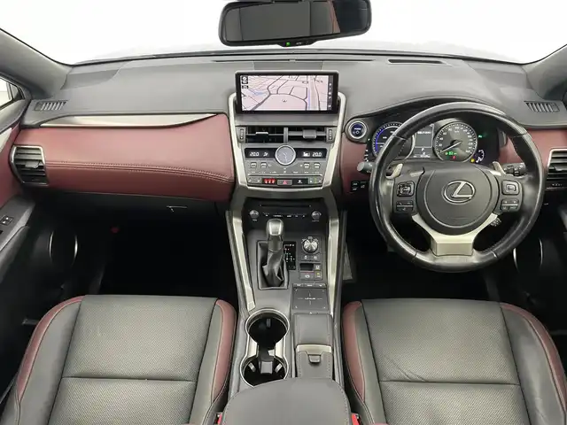 レクサス ＮＸ 300h スパイス&シック 埼玉県 2020(令2)年 5.3万km グラファイトブラックガラスフレーク 純正10.3インチナビ/ CD DVD フルセグTV Bluetooth/パノラミックビューモニター/パノラマルーフ/プリクラッシュセーフティ/レーントレーシングアシスト/パーキングサポートブレーキ/レーダークルーズコントロール/ブラインドスポットモニター/ヘッドアップディスプレイ/シートヒーター/ベンチレーション/ステアリングヒーター/パワーバックドア/LEDオートライト/ETC2.0