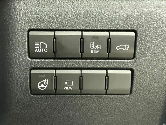 レクサス ＮＸ 300h スパイス&シック 埼玉県 2020(令2)年 5.3万km グラファイトブラックガラスフレーク 純正10.3インチナビ/ CD DVD フルセグTV Bluetooth/パノラミックビューモニター/パノラマルーフ/プリクラッシュセーフティ/レーントレーシングアシスト/パーキングサポートブレーキ/レーダークルーズコントロール/ブラインドスポットモニター/ヘッドアップディスプレイ/シートヒーター/ベンチレーション/ステアリングヒーター/パワーバックドア/LEDオートライト/ETC2.0