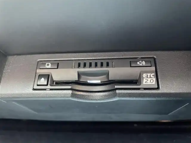 レクサス ＮＸ 300h スパイス&シック 埼玉県 2020(令2)年 5.3万km グラファイトブラックガラスフレーク 純正10.3インチナビ/ CD DVD フルセグTV Bluetooth/パノラミックビューモニター/パノラマルーフ/プリクラッシュセーフティ/レーントレーシングアシスト/パーキングサポートブレーキ/レーダークルーズコントロール/ブラインドスポットモニター/ヘッドアップディスプレイ/シートヒーター/ベンチレーション/ステアリングヒーター/パワーバックドア/LEDオートライト/ETC2.0