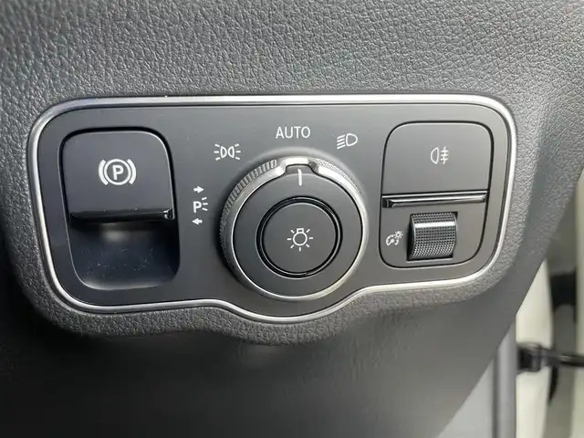メルセデス・ベンツ ＧＬＡ２００ｄ 4マチック AMGライン 静岡県 2020(令2)年 1.9万km ポーラホワイト フルモデルチェンジ（2020年6月以降）/ナビゲーションパッケージ/AMGライン/360°カメラ/レーダーセーフティパッケージ/メモリー付きパワーシート（前席）/シートヒーター（前席）/キーレスゴー/EASY-PACK/MBUX/ワイヤレスチャージング