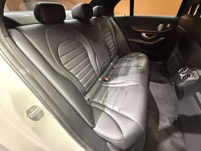 メルセデス・ベンツ Ｃ２２０ｄ ローレウスED スポーツプラスPKG 千葉県 2019(令1)年 4.5万km ダイヤモンドホワイト レザーＥＸＣ　/パノラマＳＲ　/純正ナビ　/３６０°カメラ　/ＡＣＣ　/ＨＵＤ　/シートヒーター　/ベンチレーター　/パワーシート　/ＬＥＤヘッドライト　/ハイビームアシスト　/電動リアゲート　/Ｂｕｒｍｅｓｔｅｒ