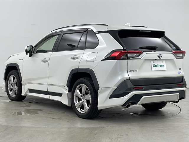 トヨタ ＲＡＶ４ ハイブリッドG 道央・札幌 2019(令1)年 5.5万km ホワイトパールクリスタルシャイン ・4WD/・純正ナビ&BT&DVD&CD&SD&TV/・TRDフルエアロ/・サンルーフ/・バックカメラ/・電動リアゲート/・トヨタセーフティセンス/・レーントレーシングアシスト/・プリクラッシュセーフティ/・ロードサインアシスト/・ブラインドスポットモニター/・リアクロストラフィックアラート/・レザーシート/・前席シートヒーター/・ステアリングヒーター/・運転席パワーシート/・シートメモリ/・ビルトインETC/・置くだけ充電/・前後ドライブレコーダー/・LEDヘッドライト/・オートマチックハイビーム/・スマートキー/・スペアキー