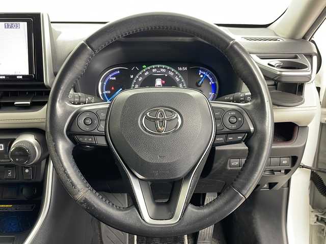 トヨタ ＲＡＶ４ ハイブリッドG 道央・札幌 2019(令1)年 5.5万km ホワイトパールクリスタルシャイン ・4WD/・純正ナビ&BT&DVD&CD&SD&TV/・TRDフルエアロ/・サンルーフ/・バックカメラ/・電動リアゲート/・トヨタセーフティセンス/・レーントレーシングアシスト/・プリクラッシュセーフティ/・ロードサインアシスト/・ブラインドスポットモニター/・リアクロストラフィックアラート/・レザーシート/・前席シートヒーター/・ステアリングヒーター/・運転席パワーシート/・シートメモリ/・ビルトインETC/・置くだけ充電/・前後ドライブレコーダー/・LEDヘッドライト/・オートマチックハイビーム/・スマートキー/・スペアキー