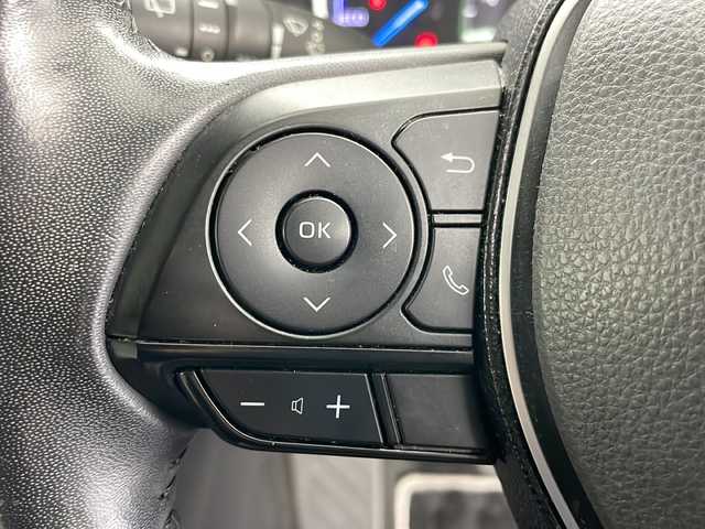 トヨタ ＲＡＶ４ ハイブリッドG 道央・札幌 2019(令1)年 5.5万km ホワイトパールクリスタルシャイン ・4WD/・純正ナビ&BT&DVD&CD&SD&TV/・TRDフルエアロ/・サンルーフ/・バックカメラ/・電動リアゲート/・トヨタセーフティセンス/・レーントレーシングアシスト/・プリクラッシュセーフティ/・ロードサインアシスト/・ブラインドスポットモニター/・リアクロストラフィックアラート/・レザーシート/・前席シートヒーター/・ステアリングヒーター/・運転席パワーシート/・シートメモリ/・ビルトインETC/・置くだけ充電/・前後ドライブレコーダー/・LEDヘッドライト/・オートマチックハイビーム/・スマートキー/・スペアキー
