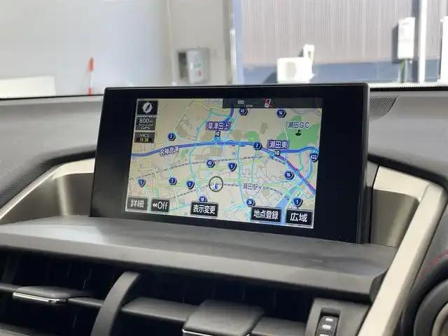 レクサス ＮＸ 300h Fスポーツ 滋賀県 2015(平27)年 6.8万km グラファイトブラックガラスフレーク 9.8インチ純正ナビ/CD/DVD/TV/Bluetooth/ブルーレイ/クルーズコントロール（追従）/デジタルインナーミラー/ドラレコ（前方JADO G100+）/オートホールド/ステアリングヒーター/パワーシート（D＋N席）/シートヒーター（D＋N席）/LEDヘッドライト