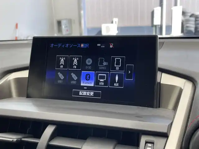 レクサス ＮＸ 300h Fスポーツ 滋賀県 2015(平27)年 6.8万km グラファイトブラックガラスフレーク 9.8インチ純正ナビ/CD/DVD/TV/Bluetooth/ブルーレイ/クルーズコントロール（追従）/デジタルインナーミラー/ドラレコ（前方JADO G100+）/オートホールド/ステアリングヒーター/パワーシート（D＋N席）/シートヒーター（D＋N席）/LEDヘッドライト