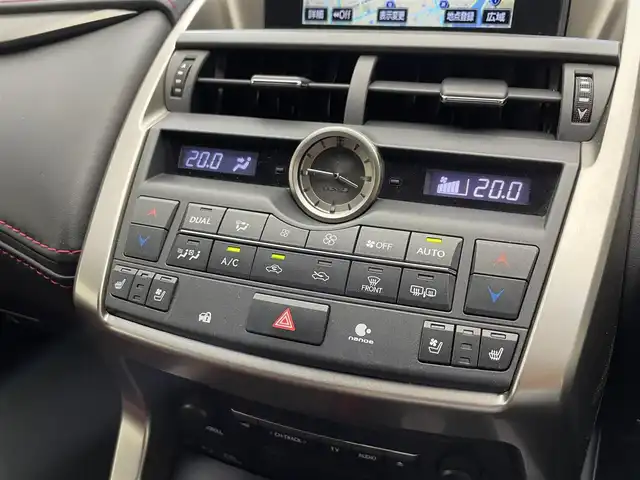 レクサス ＮＸ 300h Fスポーツ 滋賀県 2015(平27)年 6.8万km グラファイトブラックガラスフレーク 9.8インチ純正ナビ/CD/DVD/TV/Bluetooth/ブルーレイ/クルーズコントロール（追従）/デジタルインナーミラー/ドラレコ（前方JADO G100+）/オートホールド/ステアリングヒーター/パワーシート（D＋N席）/シートヒーター（D＋N席）/LEDヘッドライト