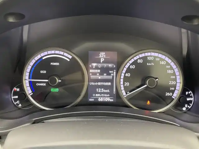 レクサス ＮＸ 300h Fスポーツ 滋賀県 2015(平27)年 6.8万km グラファイトブラックガラスフレーク 9.8インチ純正ナビ/CD/DVD/TV/Bluetooth/ブルーレイ/クルーズコントロール（追従）/デジタルインナーミラー/ドラレコ（前方JADO G100+）/オートホールド/ステアリングヒーター/パワーシート（D＋N席）/シートヒーター（D＋N席）/LEDヘッドライト
