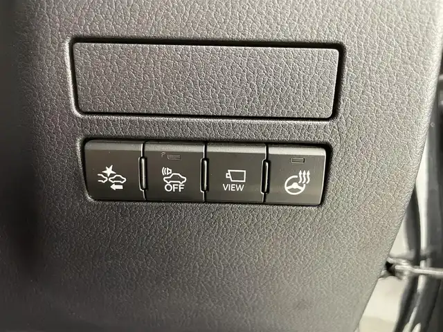 レクサス ＮＸ 300h Fスポーツ 滋賀県 2015(平27)年 6.8万km グラファイトブラックガラスフレーク 9.8インチ純正ナビ/CD/DVD/TV/Bluetooth/ブルーレイ/クルーズコントロール（追従）/デジタルインナーミラー/ドラレコ（前方JADO G100+）/オートホールド/ステアリングヒーター/パワーシート（D＋N席）/シートヒーター（D＋N席）/LEDヘッドライト