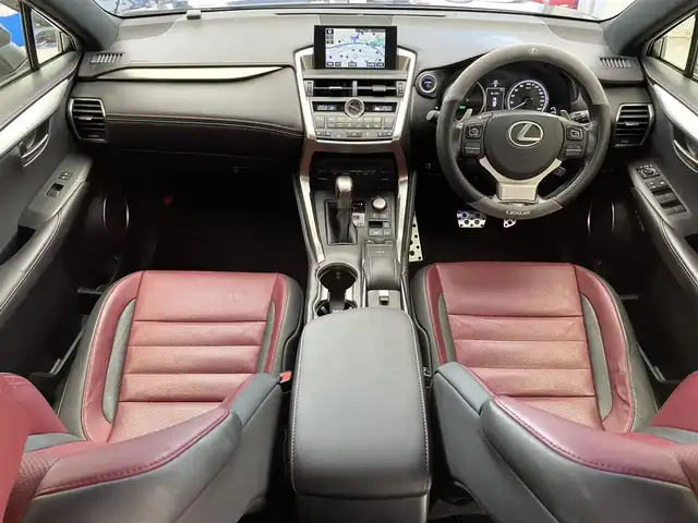 レクサス ＮＸ 300h Fスポーツ 滋賀県 2015(平27)年 6.8万km グラファイトブラックガラスフレーク 9.8インチ純正ナビ/CD/DVD/TV/Bluetooth/ブルーレイ/クルーズコントロール（追従）/デジタルインナーミラー/ドラレコ（前方JADO G100+）/オートホールド/ステアリングヒーター/パワーシート（D＋N席）/シートヒーター（D＋N席）/LEDヘッドライト