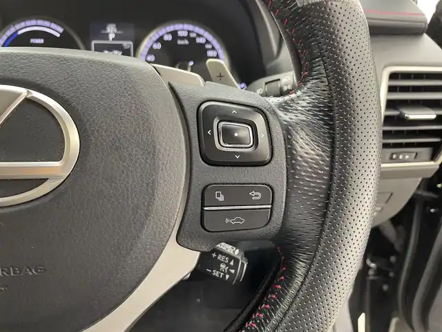 レクサス ＮＸ 300h Fスポーツ 滋賀県 2015(平27)年 6.8万km グラファイトブラックガラスフレーク 9.8インチ純正ナビ/CD/DVD/TV/Bluetooth/ブルーレイ/クルーズコントロール（追従）/デジタルインナーミラー/ドラレコ（前方JADO G100+）/オートホールド/ステアリングヒーター/パワーシート（D＋N席）/シートヒーター（D＋N席）/LEDヘッドライト