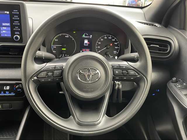 トヨタ ヤリス ハイブリッド X 秋田県 2023(令5)年 4.6万km ダークブルーマイカM 4WD/純正ナビ（AM/FM/BT）/バックカメラ/ETC/車線逸脱警報/オートライト/オートハイビーム/ワイパーデアイサー/ドライブレコーダー/スマートキー/スペアキー/横滑り防止装置