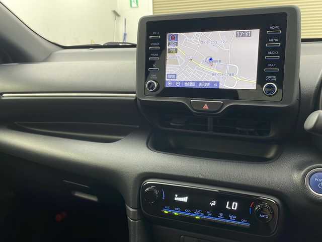 トヨタ ヤリス ハイブリッド X 秋田県 2023(令5)年 4.6万km ダークブルーマイカM 4WD/純正ナビ（AM/FM/BT）/バックカメラ/ETC/車線逸脱警報/オートライト/オートハイビーム/ワイパーデアイサー/ドライブレコーダー/スマートキー/スペアキー/横滑り防止装置