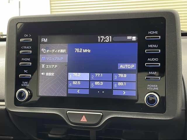 トヨタ ヤリス ハイブリッド X 秋田県 2023(令5)年 4.6万km ダークブルーマイカM 4WD/純正ナビ（AM/FM/BT）/バックカメラ/ETC/車線逸脱警報/オートライト/オートハイビーム/ワイパーデアイサー/ドライブレコーダー/スマートキー/スペアキー/横滑り防止装置