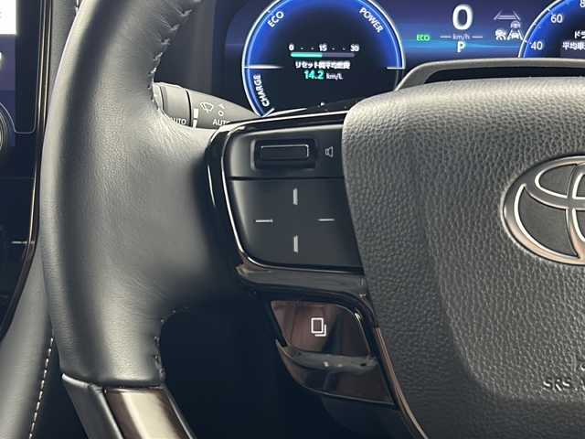 トヨタ ヴェルファイア ハイブリット Z プレミア 大阪府 2024(令6)年 2.2万km ブラック ワンオーナー/純正14インチナビ/・フルセグTV/・Bluetooth/・USB接続/純正13.2インチ後席モニター/ユニバーサルステップ/パノラマミックビューモニター/3眼LEDヘッドライト/シグネイチャーイルミブレード/イルミルーフスポイラー/左右対称ムーンルーフ/デジタルインナーミラー/ウェルカムライト/パワーバックドア/両側パワースライドドア/トヨタセーフティセンス/ブラインドスポットモニター/衝突軽減システム/レーンキープアシスト/レーダークルーズコントロール/ヘッドアップディスプレイ/置くだけ充電/シートヒーター/シートベンチレーション/保証書/取扱説明書/点検記録簿