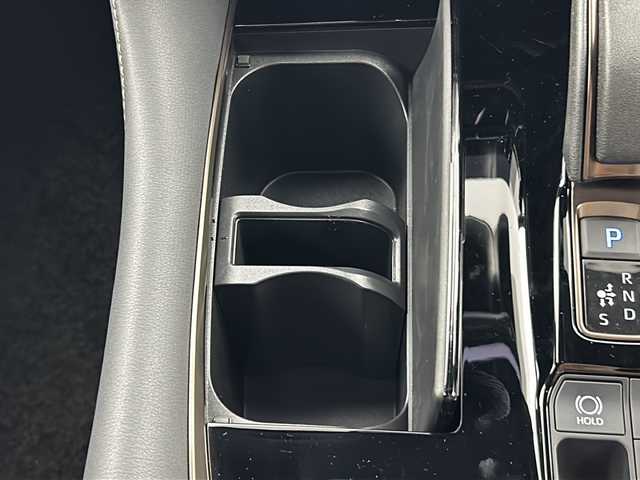 トヨタ ヴェルファイア ハイブリット Z プレミア 大阪府 2024(令6)年 2.2万km ブラック ワンオーナー/純正14インチナビ/・フルセグTV/・Bluetooth/・USB接続/純正13.2インチ後席モニター/ユニバーサルステップ/パノラマミックビューモニター/3眼LEDヘッドライト/シグネイチャーイルミブレード/イルミルーフスポイラー/左右対称ムーンルーフ/デジタルインナーミラー/ウェルカムライト/パワーバックドア/両側パワースライドドア/トヨタセーフティセンス/ブラインドスポットモニター/衝突軽減システム/レーンキープアシスト/レーダークルーズコントロール/ヘッドアップディスプレイ/置くだけ充電/シートヒーター/シートベンチレーション/保証書/取扱説明書/点検記録簿