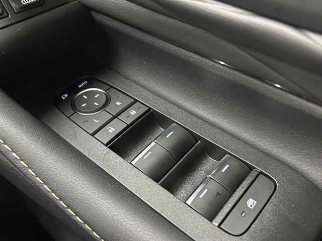 トヨタ ヴェルファイア ハイブリット Z プレミア 大阪府 2024(令6)年 2.2万km ブラック ワンオーナー/純正14インチナビ/・フルセグTV/・Bluetooth/・USB接続/純正13.2インチ後席モニター/ユニバーサルステップ/パノラマミックビューモニター/3眼LEDヘッドライト/シグネイチャーイルミブレード/イルミルーフスポイラー/左右対称ムーンルーフ/デジタルインナーミラー/ウェルカムライト/パワーバックドア/両側パワースライドドア/トヨタセーフティセンス/ブラインドスポットモニター/衝突軽減システム/レーンキープアシスト/レーダークルーズコントロール/ヘッドアップディスプレイ/置くだけ充電/シートヒーター/シートベンチレーション/保証書/取扱説明書/点検記録簿