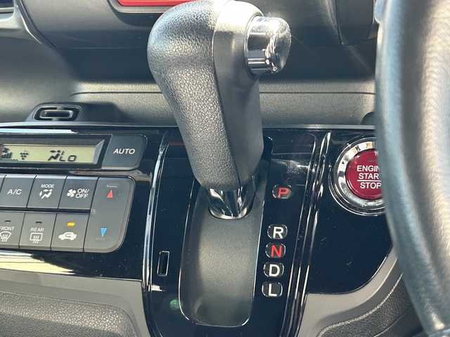 ホンダ Ｎ ＢＯＸ スラッシュ X 富山県 2014(平26)年 4万km ポリッシュドメタルメタリック 純正ナビ/Bluetooth、CD、DVD、USB、フルセグTV/バックカメラ/ABS/横滑り防止装置/盗難防止装置/衝突被害軽減システム/オートライト/プッシュスタート/スマートキー/パワーステアリング/パワーウィンドウ/クルーズコントロール/純正フロアマット