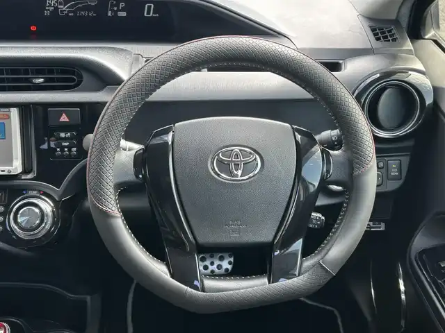 トヨタ アクア 宮崎県 2015(平27)年 11.5万km ブラックマイカ /ナビ(MAX675)//ワンセグ/CD/DVD//ETC//クルーズコントロール//ハーフレザーシート//純正フロアマット//純正アルミホイール//ドアバイザー//オートライト//フォグライト