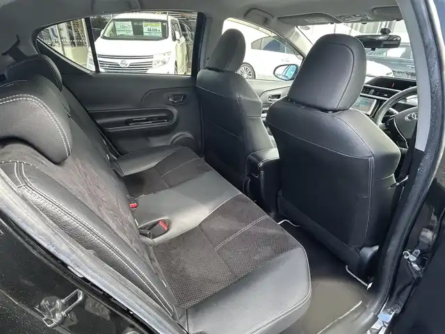 トヨタ アクア 宮崎県 2015(平27)年 11.5万km ブラックマイカ /ナビ(MAX675)//ワンセグ/CD/DVD//ETC//クルーズコントロール//ハーフレザーシート//純正フロアマット//純正アルミホイール//ドアバイザー//オートライト//フォグライト