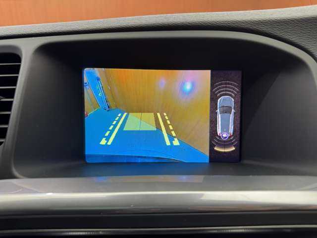 ボルボ Ｖ６０ D4 クラシック 千葉県 2018(平30)年 3.8万km 黒 サンルーフ　/純正ナビ　/バックカメラ　/ＰＤＣ　/ＡＣＣ　/ＢＬＩＳ　/黒革　/シートヒーター　/パワーシート　/キセノンヘッドライト　/オートライト　/ＥＴＣ　/レーンキーピングエイド　/アイドリングストップ