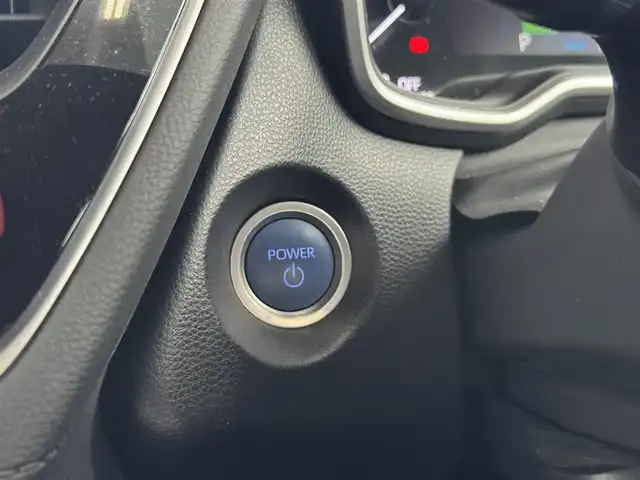 トヨタ カローラ クロス ハイブリッド Z 兵庫県 2023(令5)年 1.6万km アバンギャルドブロンズメタリック ワンオーナー/純正ナビ/全方位カメラ/フルセグTV/Bluetooth接続可/DVD再生可/ビルトインETC2.0/前後ドラレコ/黒ハーフレザーシート/前2席シートヒーター/純正アルミホイール/LEDヘッドライト/AUTOライト/LEDフォグライト/パワーバックドア/ステアリングリモコン/トヨタセーフティセンス/レーダークルーズコントロール/ブラインドスポットモニター/スマートキー×2/プッシュスタート/ハイビームアシスト/レーンキープアシスト