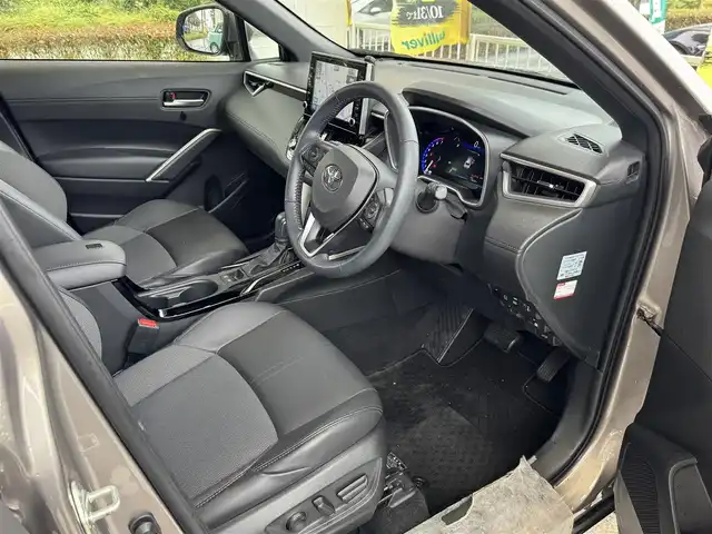 トヨタ カローラ クロス ハイブリッド Z 兵庫県 2023(令5)年 1.6万km アバンギャルドブロンズメタリック ワンオーナー/純正ナビ/全方位カメラ/フルセグTV/Bluetooth接続可/DVD再生可/ビルトインETC2.0/前後ドラレコ/黒ハーフレザーシート/前2席シートヒーター/純正アルミホイール/LEDヘッドライト/AUTOライト/LEDフォグライト/パワーバックドア/ステアリングリモコン/トヨタセーフティセンス/レーダークルーズコントロール/ブラインドスポットモニター/スマートキー×2/プッシュスタート/ハイビームアシスト/レーンキープアシスト