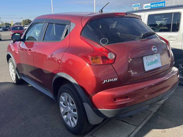 日産 ジューク 15RX タイプV 佐賀県 2013(平25)年 10.2万km ラディアントレッド 純正SDナビゲーション/・フルセグTV/CD/SD/AUX/バックカメラ/アイドリングストップ/横滑り防止装置/ISOFIX対応/革巻きステアリング/純正フォグランプ/純正フロアマット/純正ドアバイザ―/新車保証書/取扱説明書/スペアキー１本