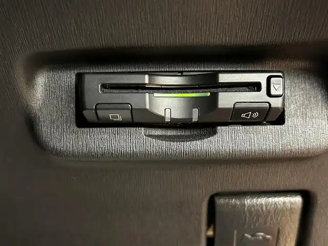 トヨタ プリウス S ツーリングセレクション 群馬県 2011(平23)年 7.9万km レッドマイカメタリック 社外8インチナビ/・AM/FM/フルセグTV/SD/・Bluetooth/CD/DVD/LEDヘッドライト/フォグランプ/ETC/純正フロアマット/純正17インチアルミホイール/スマートキー/　プッシュスタート