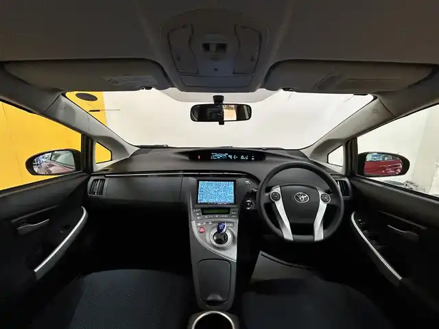 トヨタ プリウス S ツーリングセレクション 群馬県 2011(平23)年 7.9万km レッドマイカメタリック 社外8インチナビ/・AM/FM/フルセグTV/SD/・Bluetooth/CD/DVD/LEDヘッドライト/フォグランプ/ETC/純正フロアマット/純正17インチアルミホイール/スマートキー/　プッシュスタート