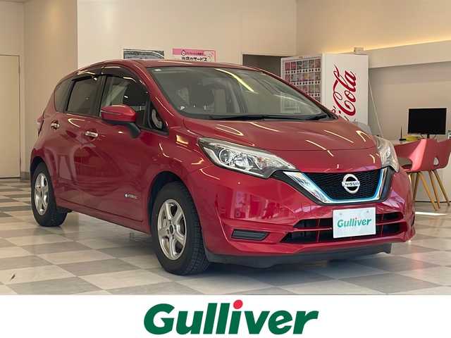日産 ノート e－パワー X Vセレクション 岐阜県 2020(令2)年 6万km ガーネットレッド ワンオーナー/純正ナビ/Bluetooth/フルセグTV/DVD/全周囲モニター/エマジェンシーブレーキ/デジタルインナーミラー/ETC/ドライブレコーダー/LEDヘッドライト/純正アルミホイールサマータイヤ４本車載/インテリキー/プッシュスタート/スペアキー/保証書/取扱説明書