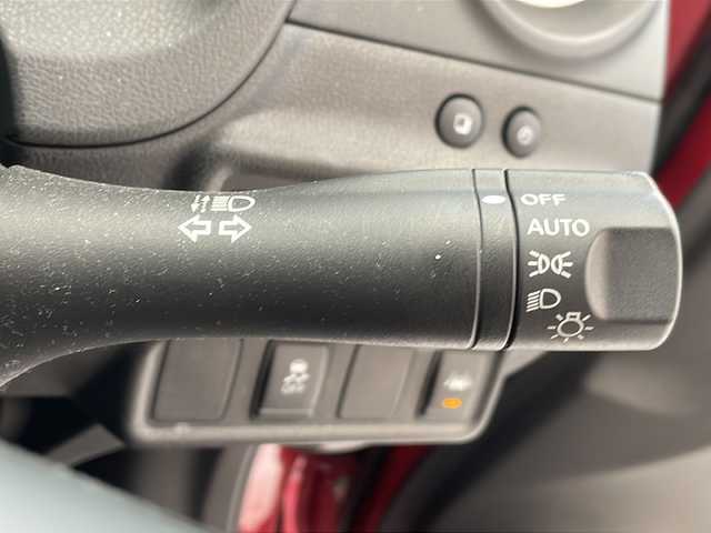 日産 ノート e－パワー X Vセレクション 岐阜県 2020(令2)年 6万km ガーネットレッド ワンオーナー/純正ナビ/Bluetooth/フルセグTV/DVD/全周囲モニター/エマジェンシーブレーキ/デジタルインナーミラー/ETC/ドライブレコーダー/LEDヘッドライト/純正アルミホイールサマータイヤ４本車載/インテリキー/プッシュスタート/スペアキー/保証書/取扱説明書